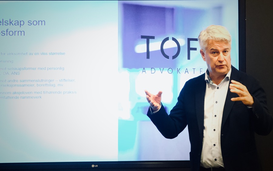 – Si ja når telefonen ringer!